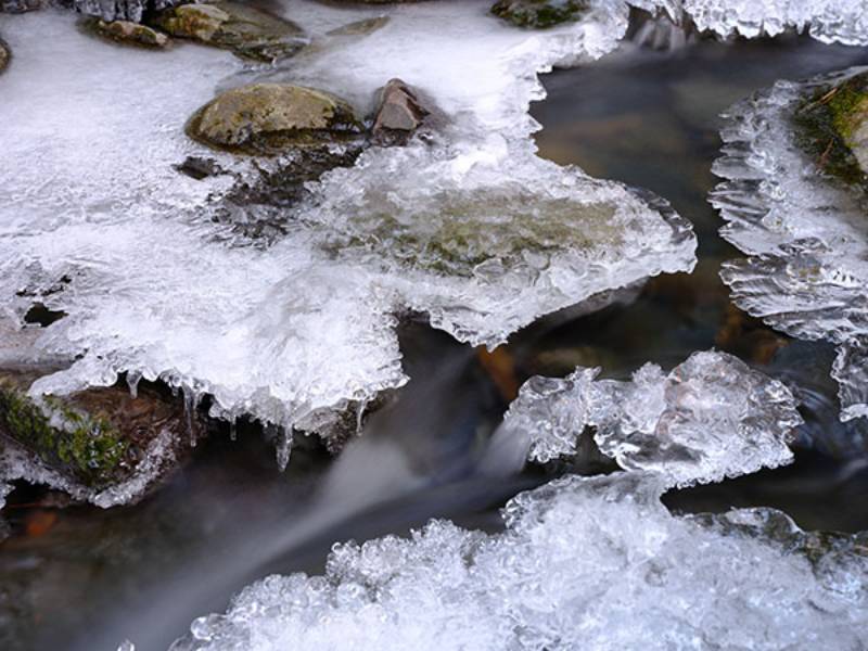 GFX 100S bằng hợp kim magiê siêu bền chống chịu được thời tiết