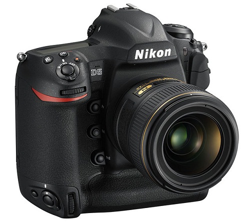 So sánh Nikon D5 và Nikon D4s
