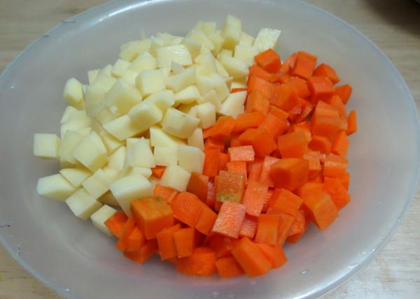 Cách chế biến súp khoai tây đúng chuẩn bằng máy xay sinh tố cầm tay