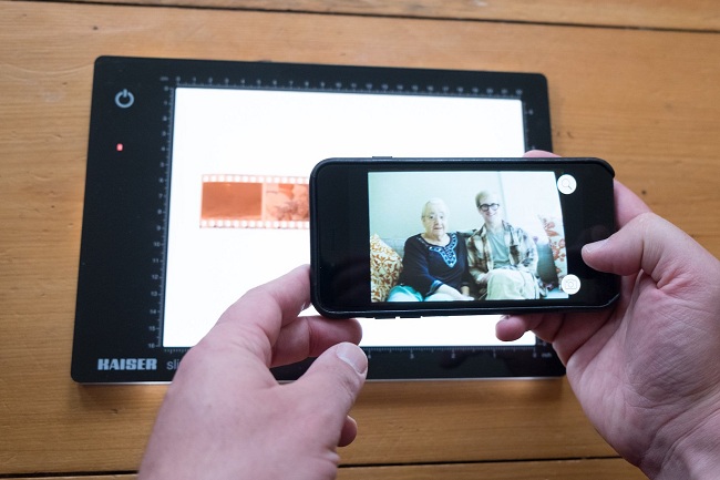 Ứng dụng Filmlab “hô biến” ảnh phim thành ảnh màu bằng smartphone trong vài giây