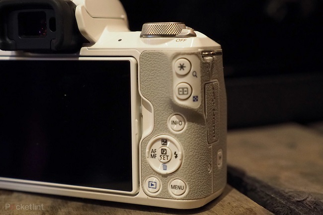 Máy Ảnh Canon EOS M50 + Kit 15-45mm (White)