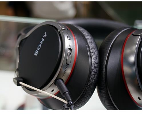 Tai Nghe Sony MDR-10RNC
