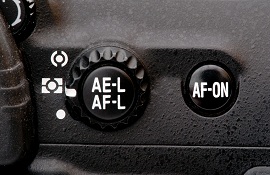 Chế độ AE Lock và AF Lock trên các mô hình máy ảnh