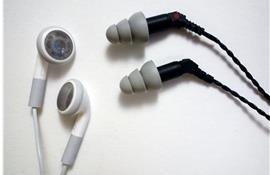 Phân biệt hai loại tai nghe nhét trong: in-ear và earbud 