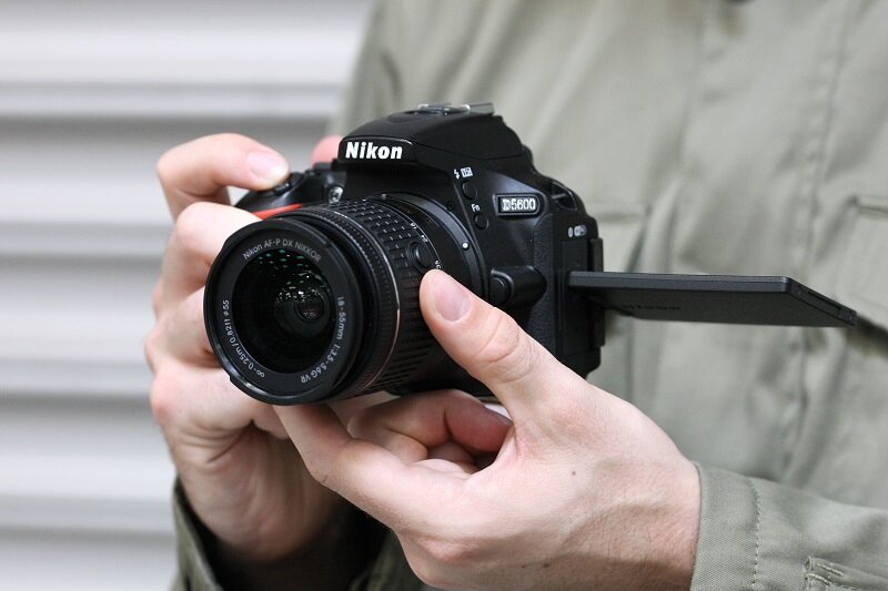Máy ảnh Nikon D5600 chính hãng