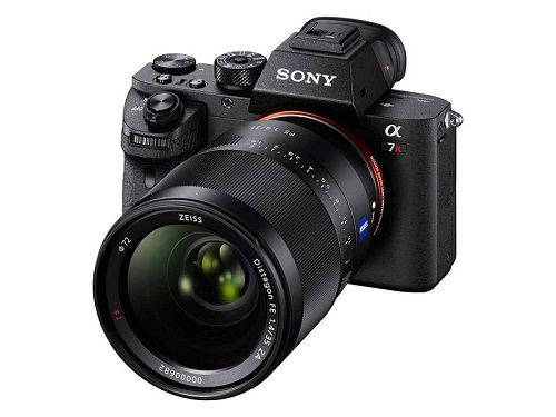  Sony A7R Mark II là máy ảnh tốt nhất năm 2015