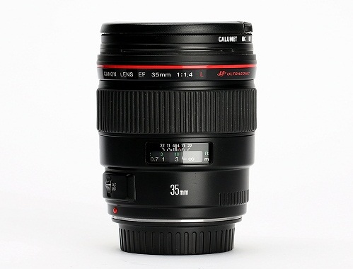 Top 5 ống kính fix tốt nhất cho hệ thống máy ảnh Canon DSLR