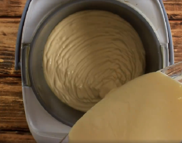 Cách làm bánh caramen dứa bằng nồi cơm điện siêu dễ