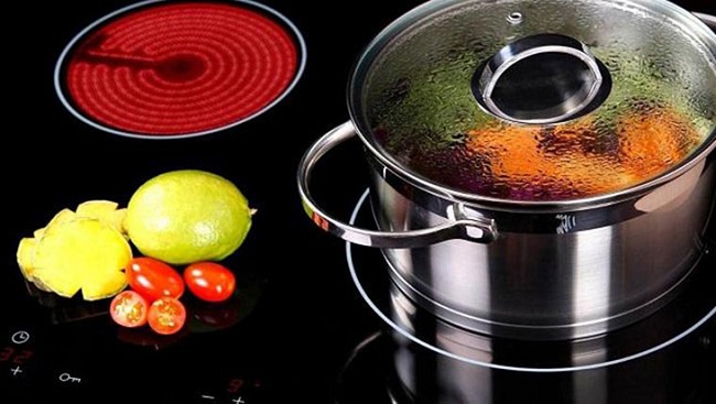 “Cân đo” tính tiện lợi của bếp điện từ và bếp hồng ngoại 