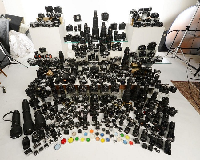 Nhiếp ảnh gia sở hữu bộ sưu tập máy ảnh Nikon trị giá lên đến 150.000 USD