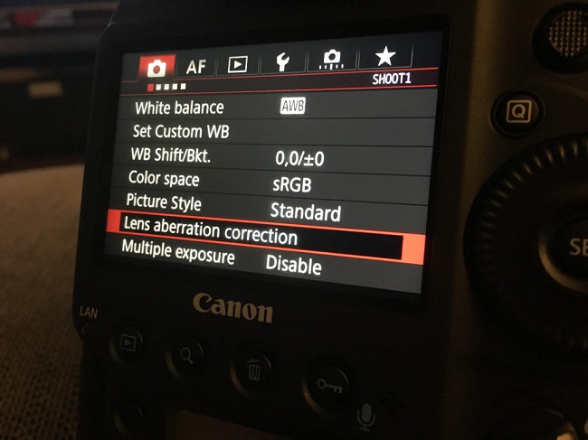 Sigma cảnh báo lỗi sai lệch của một số ống kính trên Canon DSLR