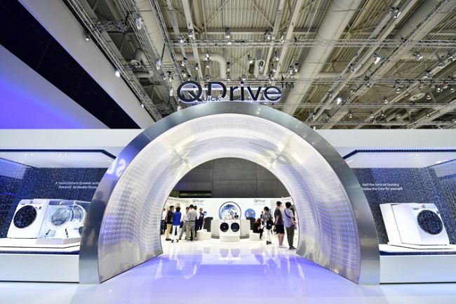 Samsung giới thiệu máy giặt thông minh thế hệ mới QuickDrive ™
