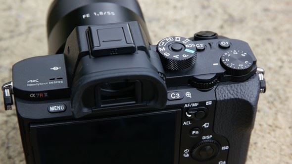 Máy Ảnh Sony Alpha A7r Mark II (ILCE-7rM2) Body