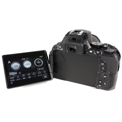 Máy Ảnh Nikon D5500 kit AF-S 18-55 VR II
