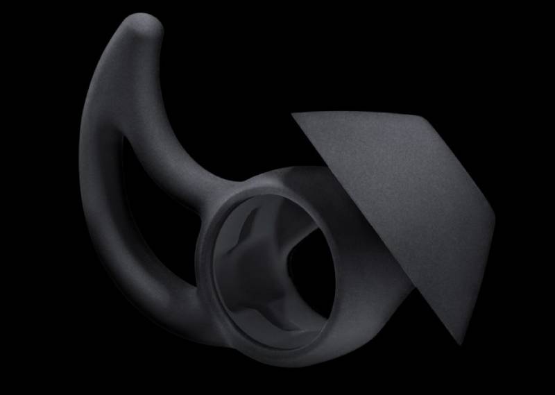 Tai Nghe Bose QuietComfort EarBuds có thiết kế mút tai giúp đeo thải mái, không bị rơi rớt